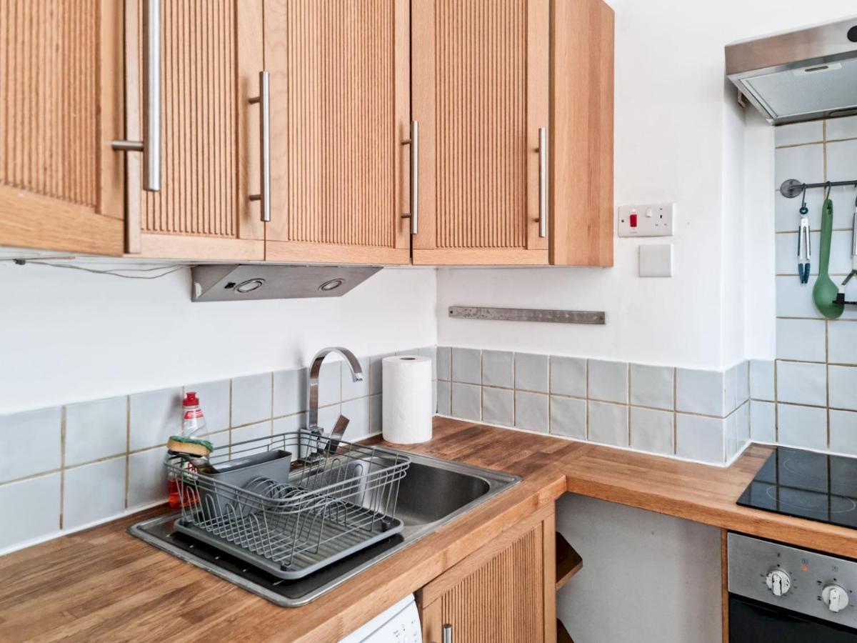 Апартаменты Pass The Keys Wimbledon Hideaway Лондон Экстерьер фото