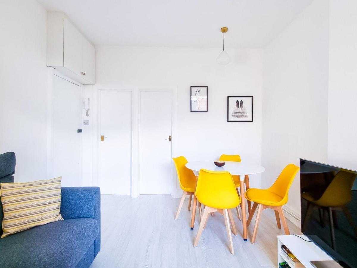 Апартаменты Pass The Keys Wimbledon Hideaway Лондон Экстерьер фото